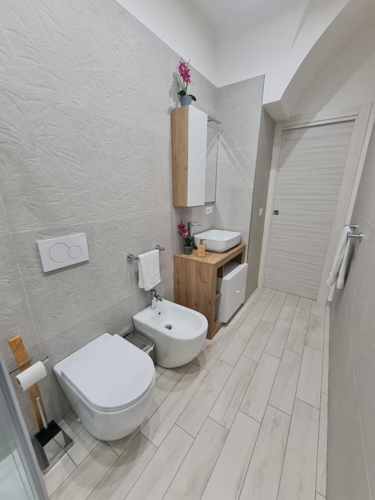 Gesuiti Home Di Agata E Aurora Катания Экстерьер фото