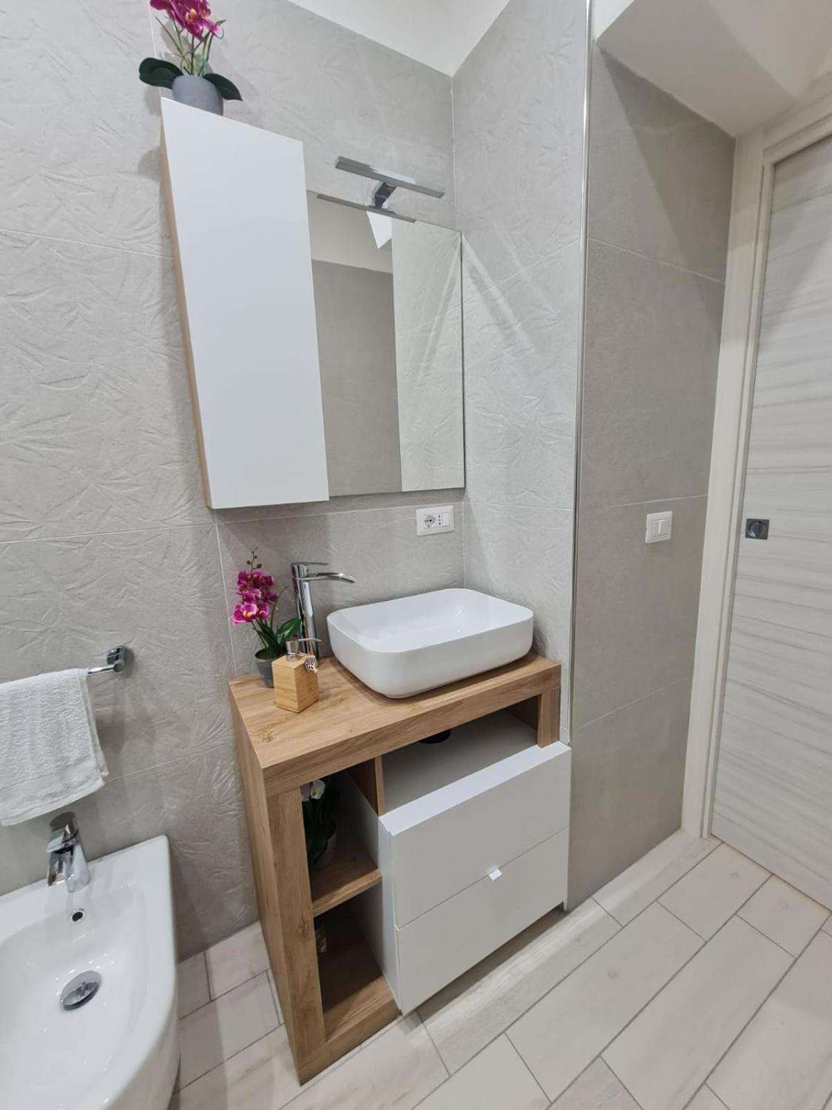 Gesuiti Home Di Agata E Aurora Катания Экстерьер фото
